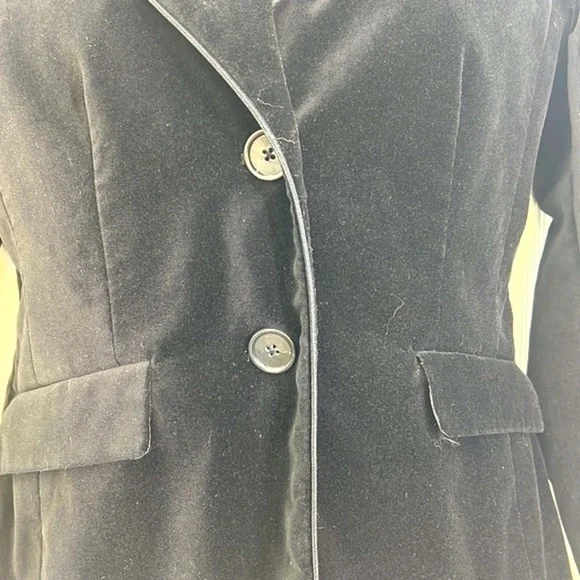 Ann Taylor - Black Velvet 2 Button and 2 Pocket Blazer Size 2 Petite